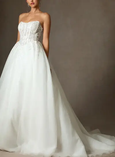 Ball-Gown Sweetheart Sleeveless Sweep Train Lace/Organza Bride Wedding Dress With Appliques Lace