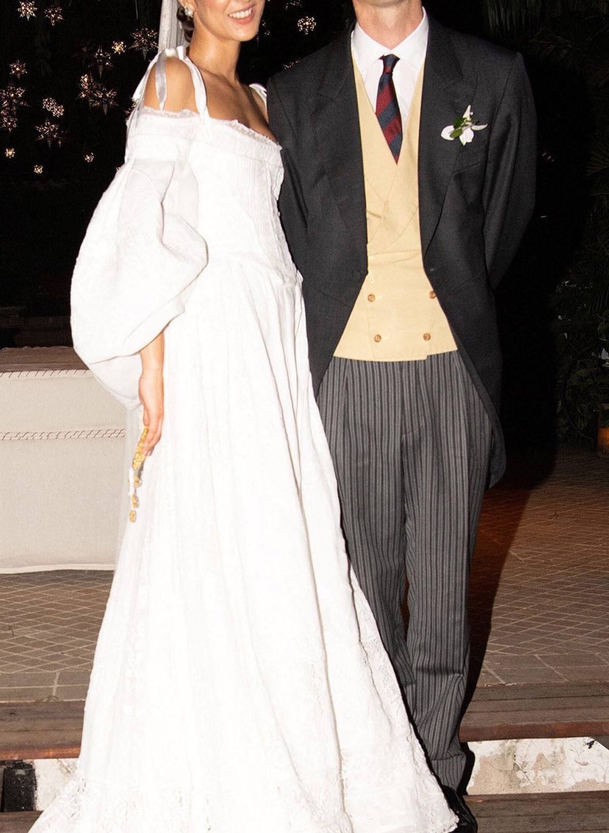 A-Line Off-The-Shoulder Long Sleeves Floor-Length Lace Bride Wedding Dress With Appliques Lace