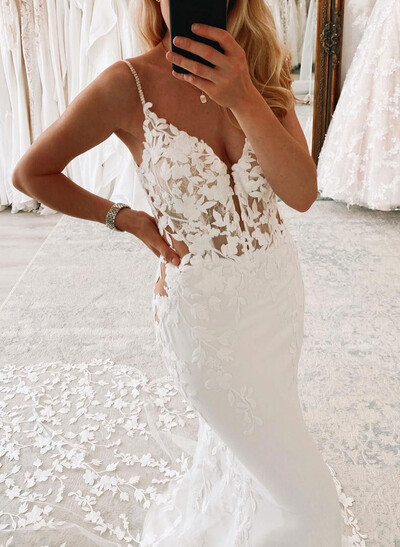 Trumpet/Mermaid Sweetheart Sleeveless Chapel Train Lace Bride Wedding Dress With Appliques Lace