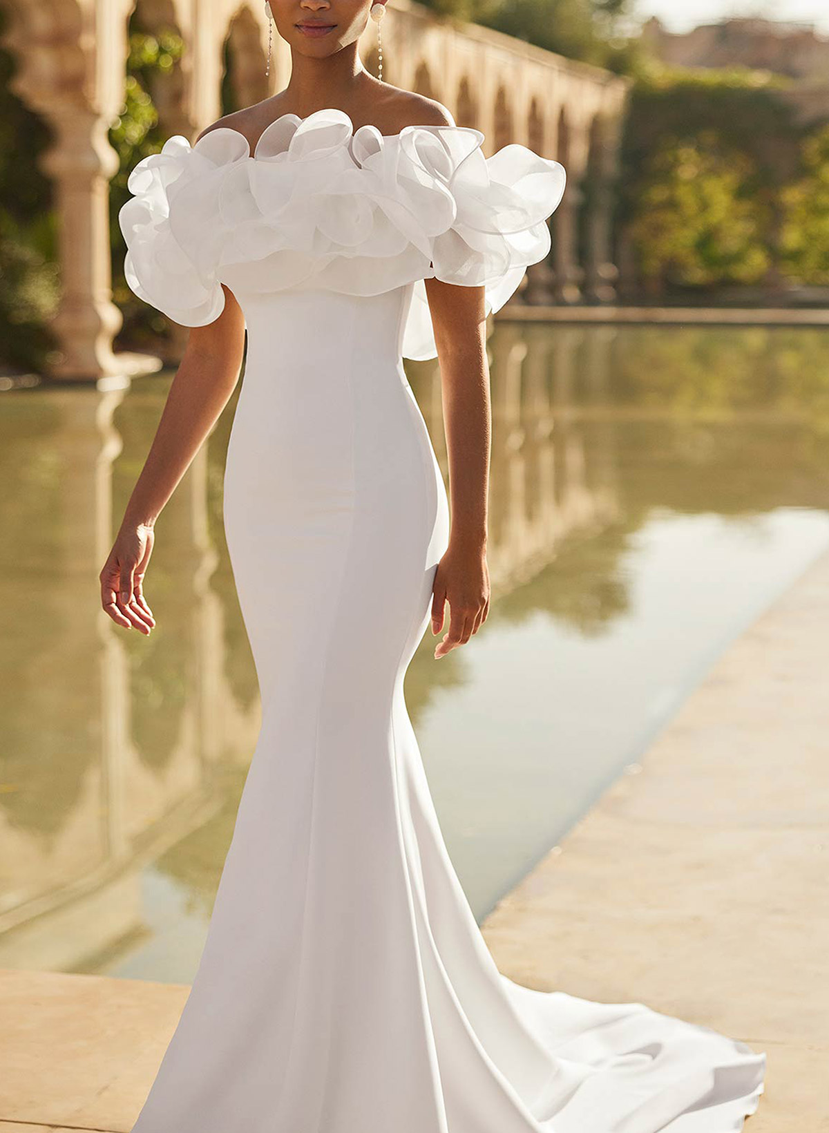 Trumpet/Mermaid Off-The-Shoulder Short Sleeves Chapel Train Elastic Satin Wedding Dresses