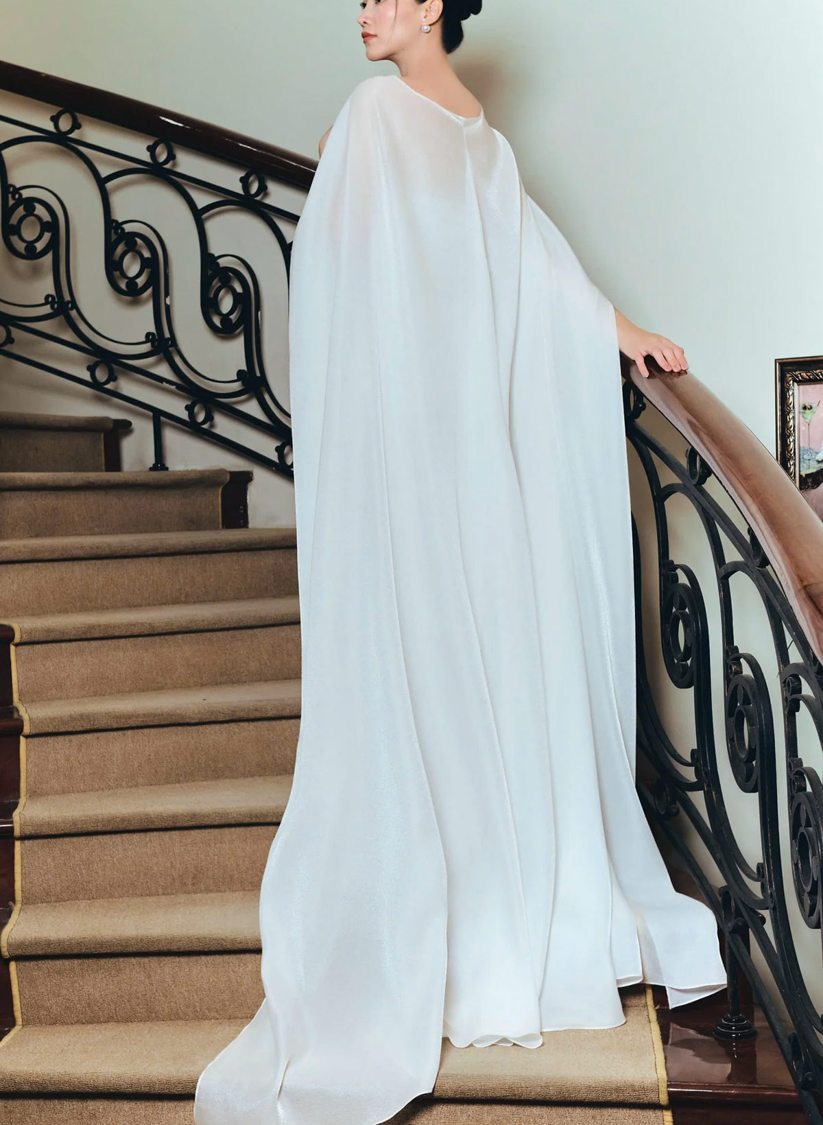 Pullover Chiffon Cape