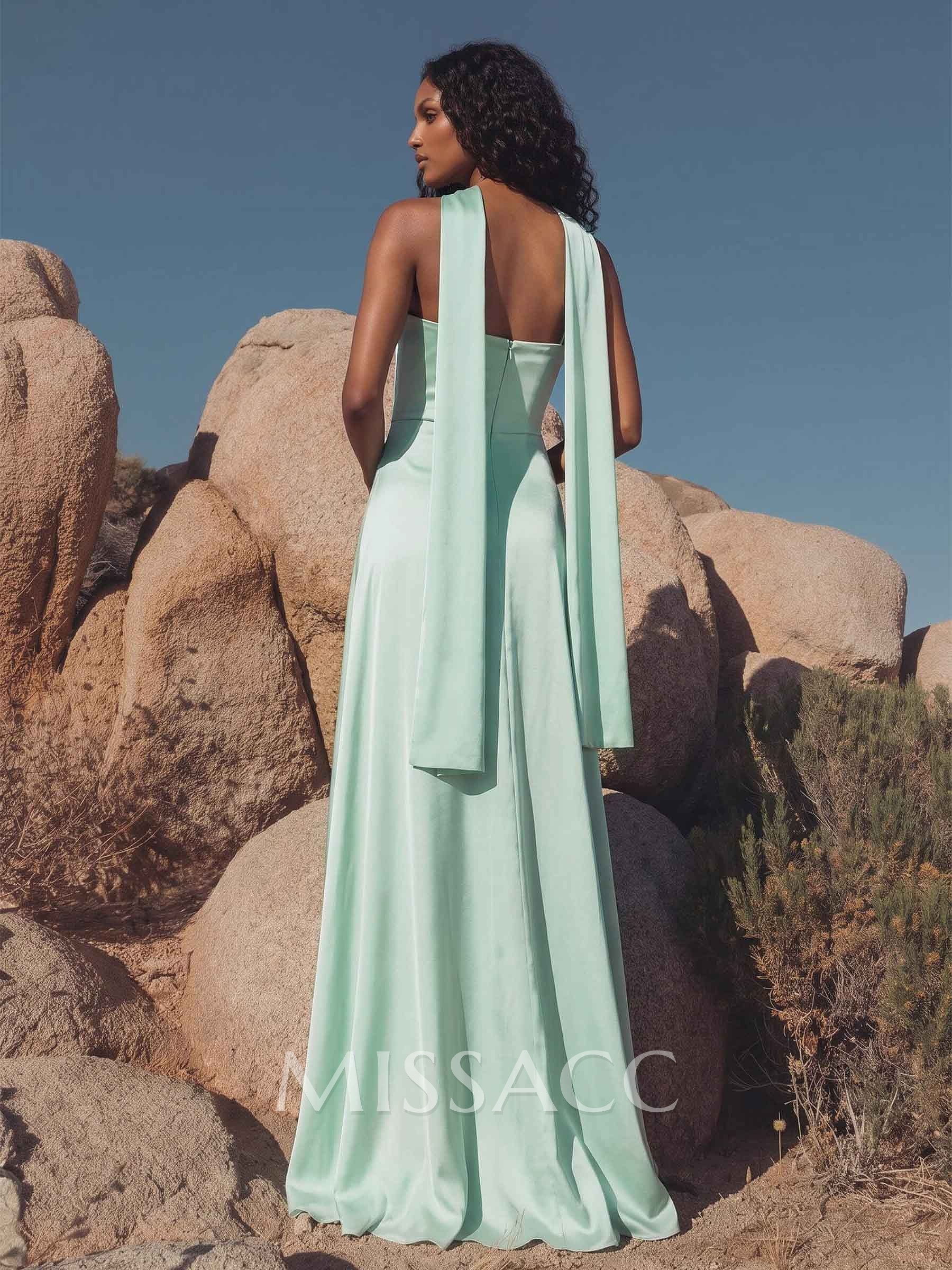 Elegant A-Line Sleeveless Satin Bridesmaid Dresses With Sweetheart Neckline And Sweep Train