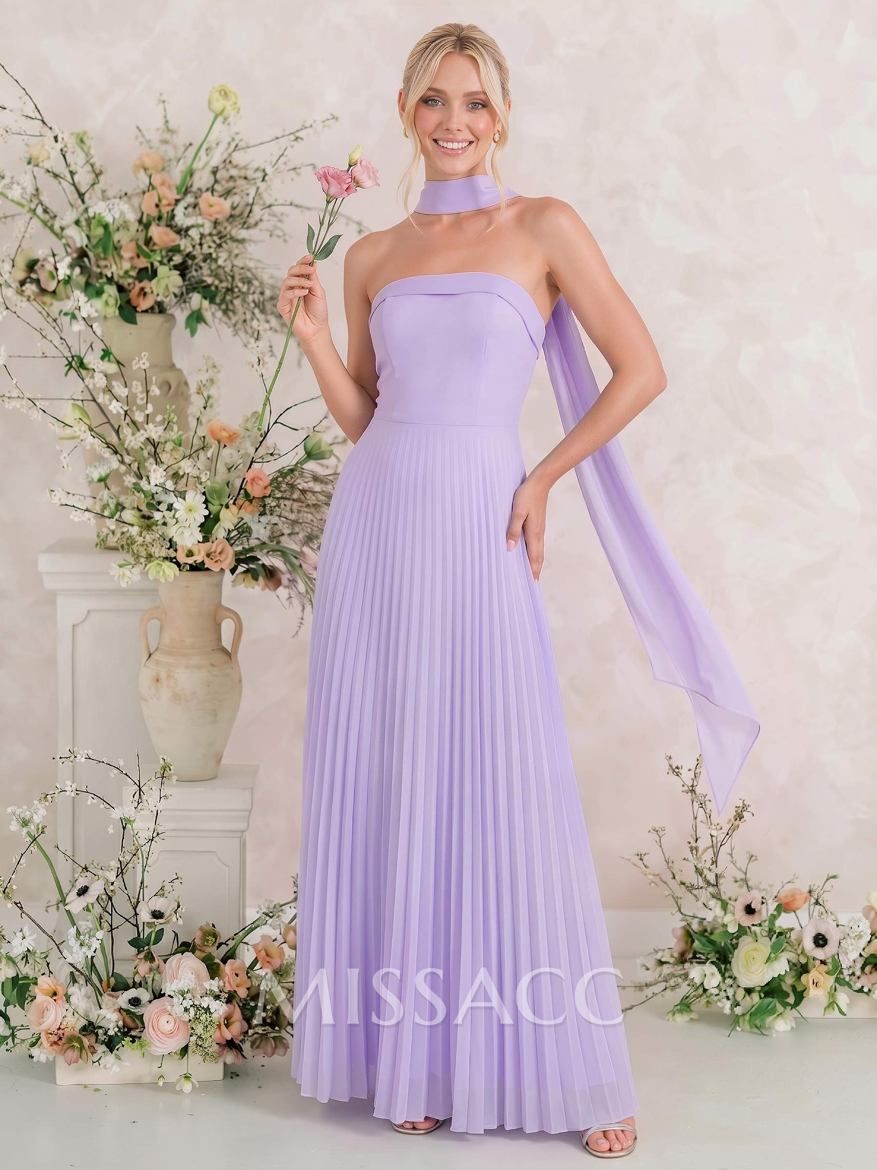 Elegant A-Line Strapless Sleeveless Floor-Length Chiffon Bridesmaid Dresses With Pleated