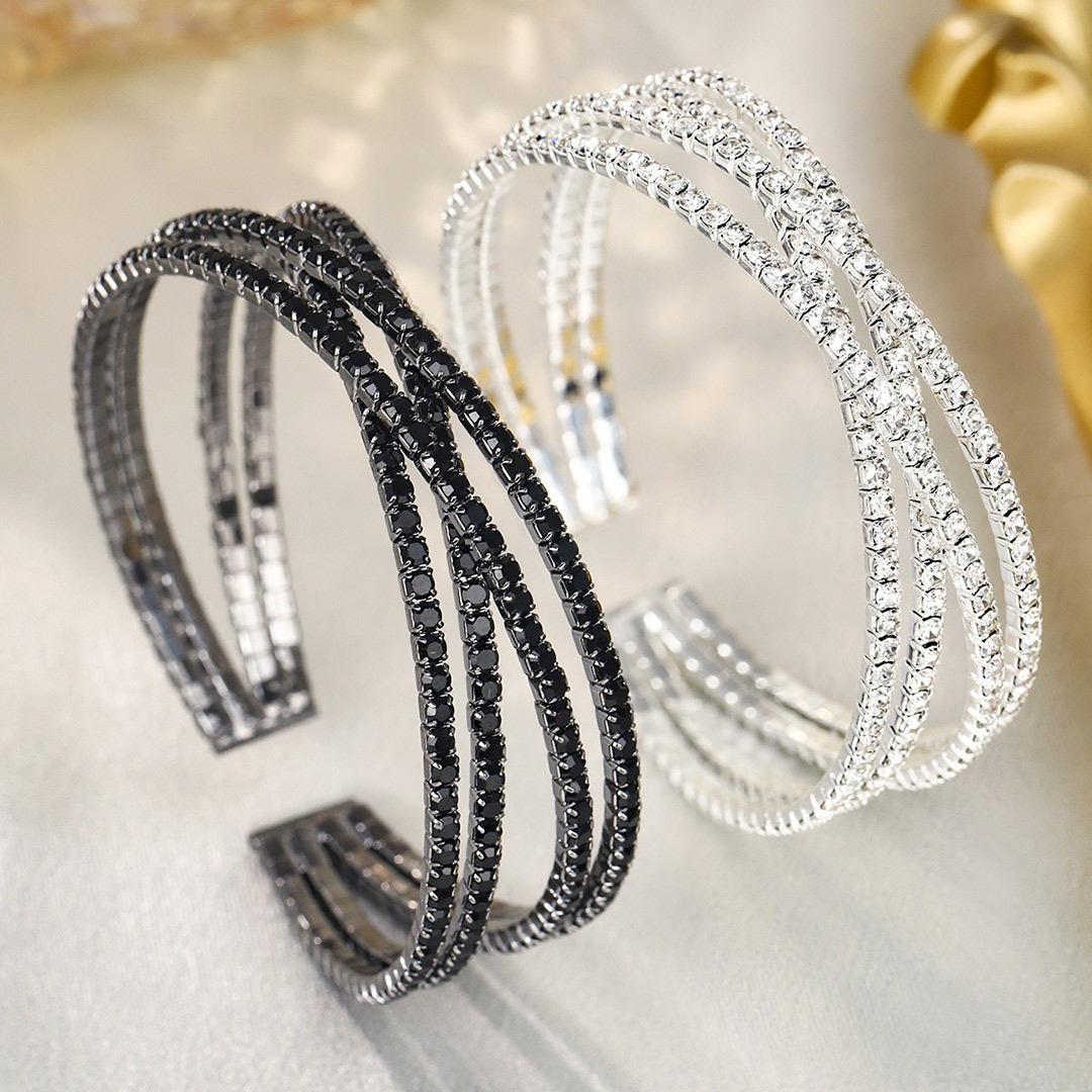 Rhinestone Cuff Bracelet With Double Layer Crossin