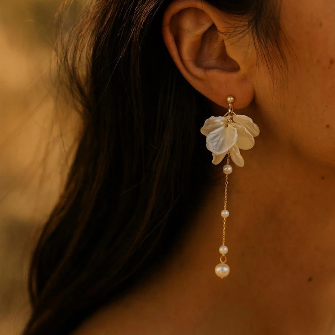 Shell Petal Tassel Dangle Earrings