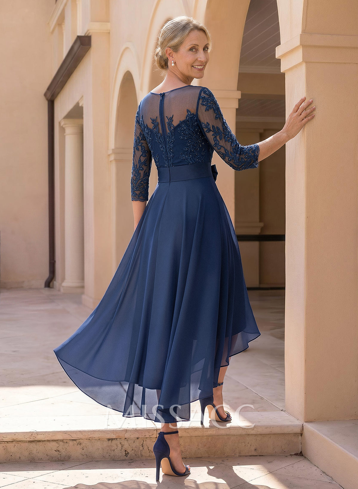 A-Line Cowl Neck/Illusion Neck 3/4 Sleeves Asymmetrical Chiffon Mother Of The Bride Dresses With Bow(s)/Lace