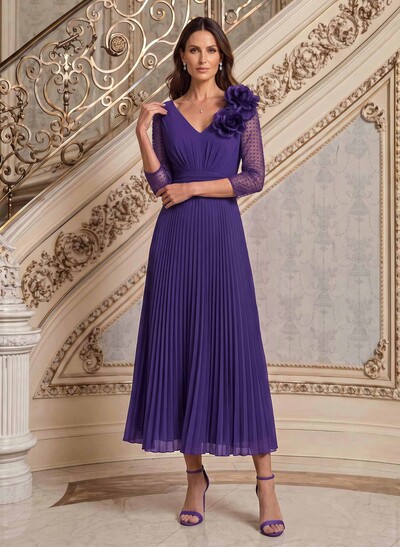 A-Line V-Neck 3/4 Sleeves Tea-Length Chiffon Mother Of The Bride Dresses With Pleated/Flower(s)