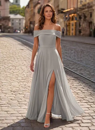 A-Line Off-The-Shoulder Sleeveless Floor-Length Chiffon Mother Of The Bride Dresses With High Split