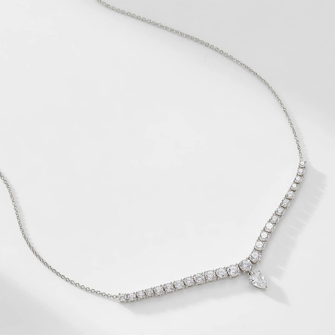 Simple Rhinestone Water Droplet Necklace