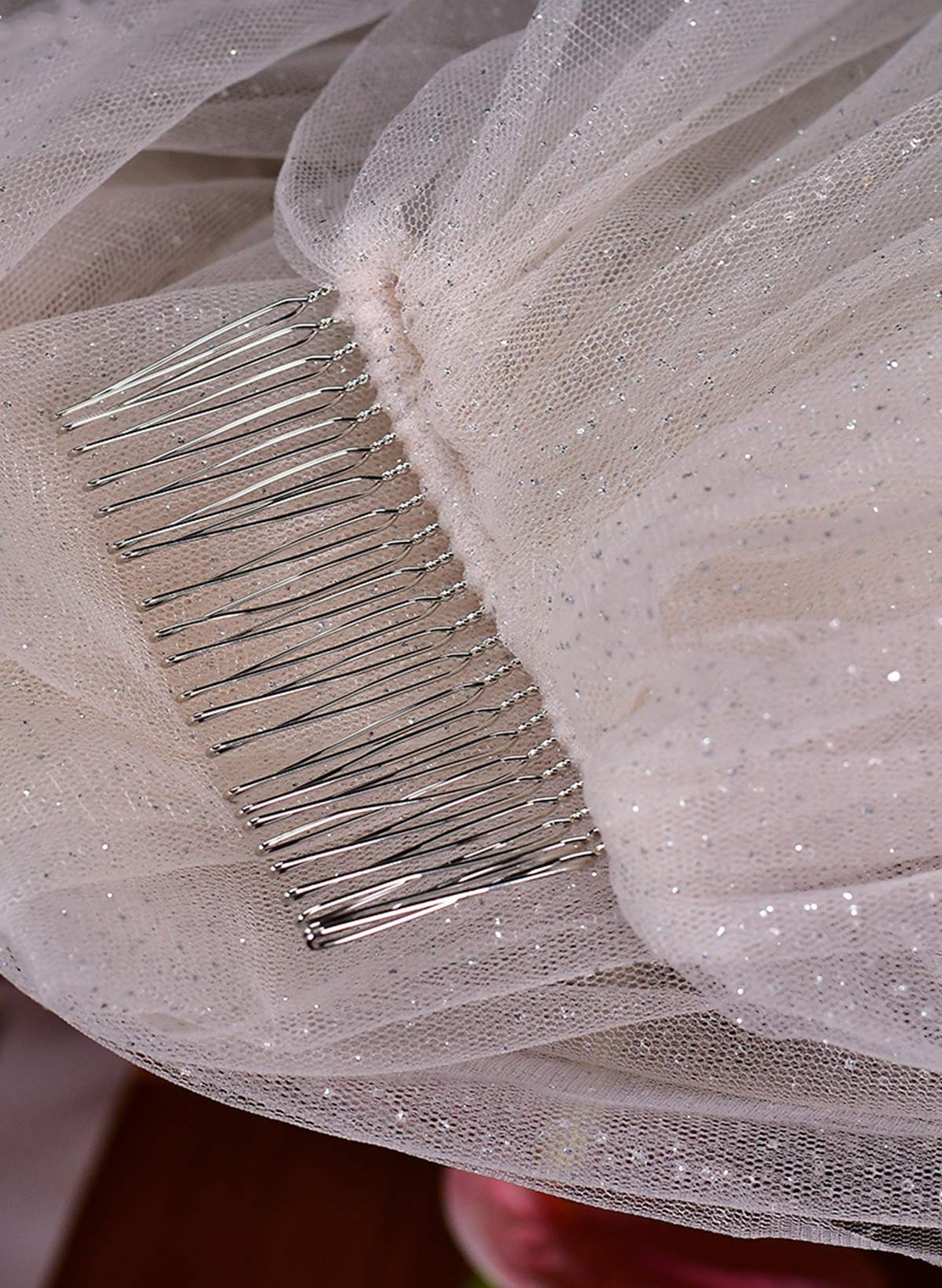 Cut Edge Simple One-Tier Tulle Cathedral Bridal Veils