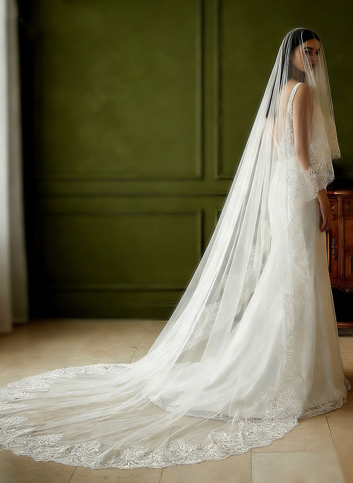 Lace Applique Edge One-Tier Tulle Cathedral Bridal Veils