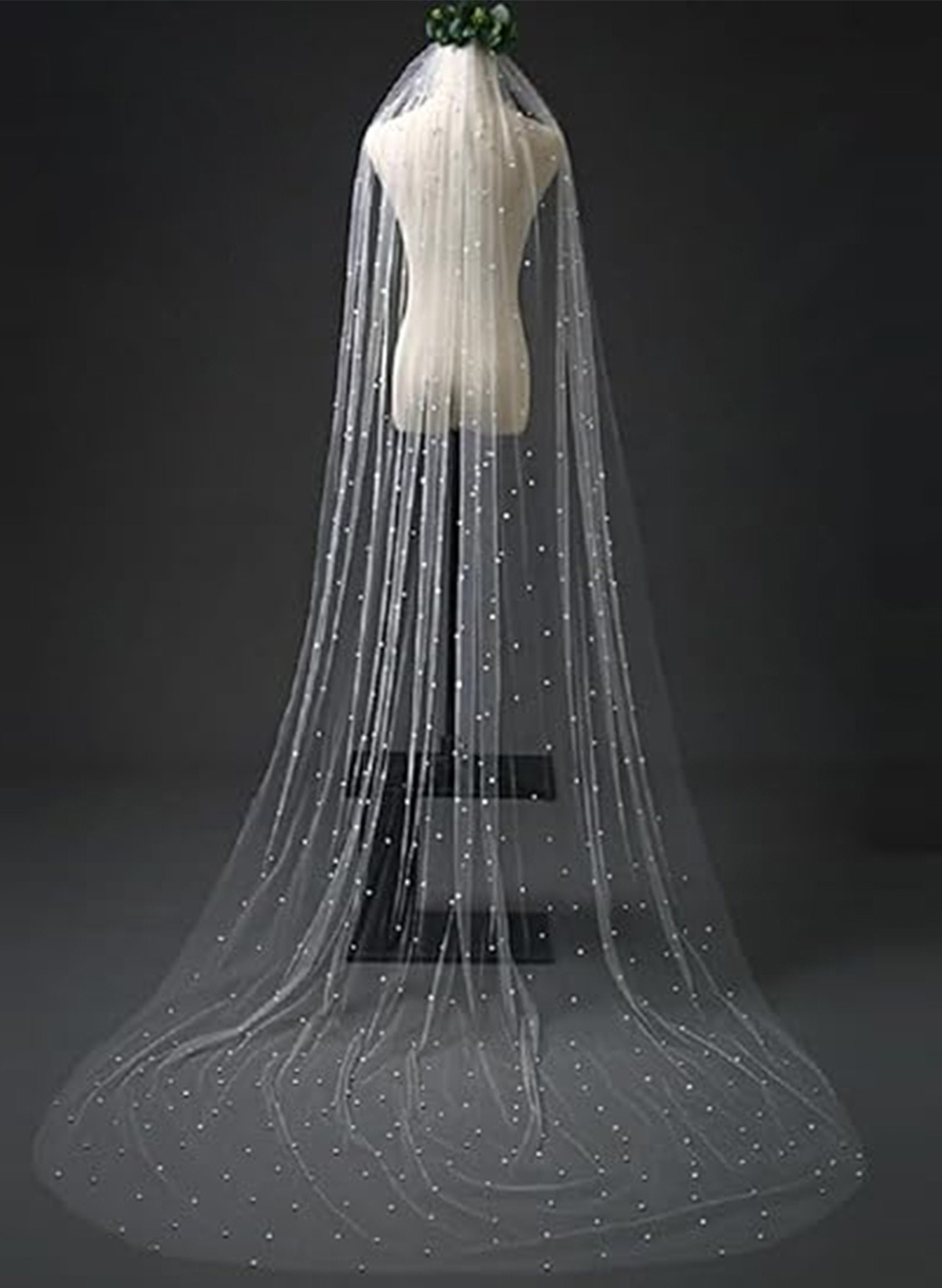 Cut Edge Faux Pearl One-Tier Tulle Cathedral Bridal Veils