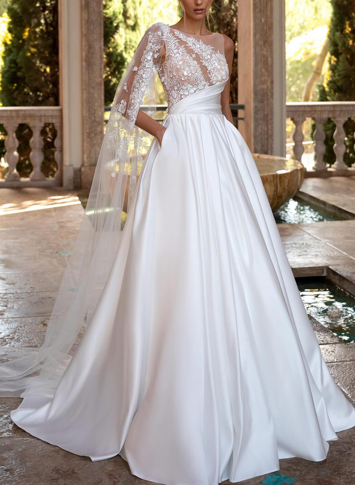 Ball-Gown Scoop Neck Sleeveless Floor-Length Lace/Satin Bride Wedding Dress With Sweeping Side Drape