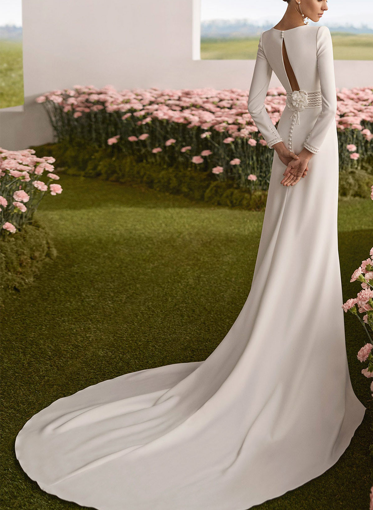 Sheath/Column Square Neckline Long Sleeves Chapel Train Elastic Satin Wedding Dresses