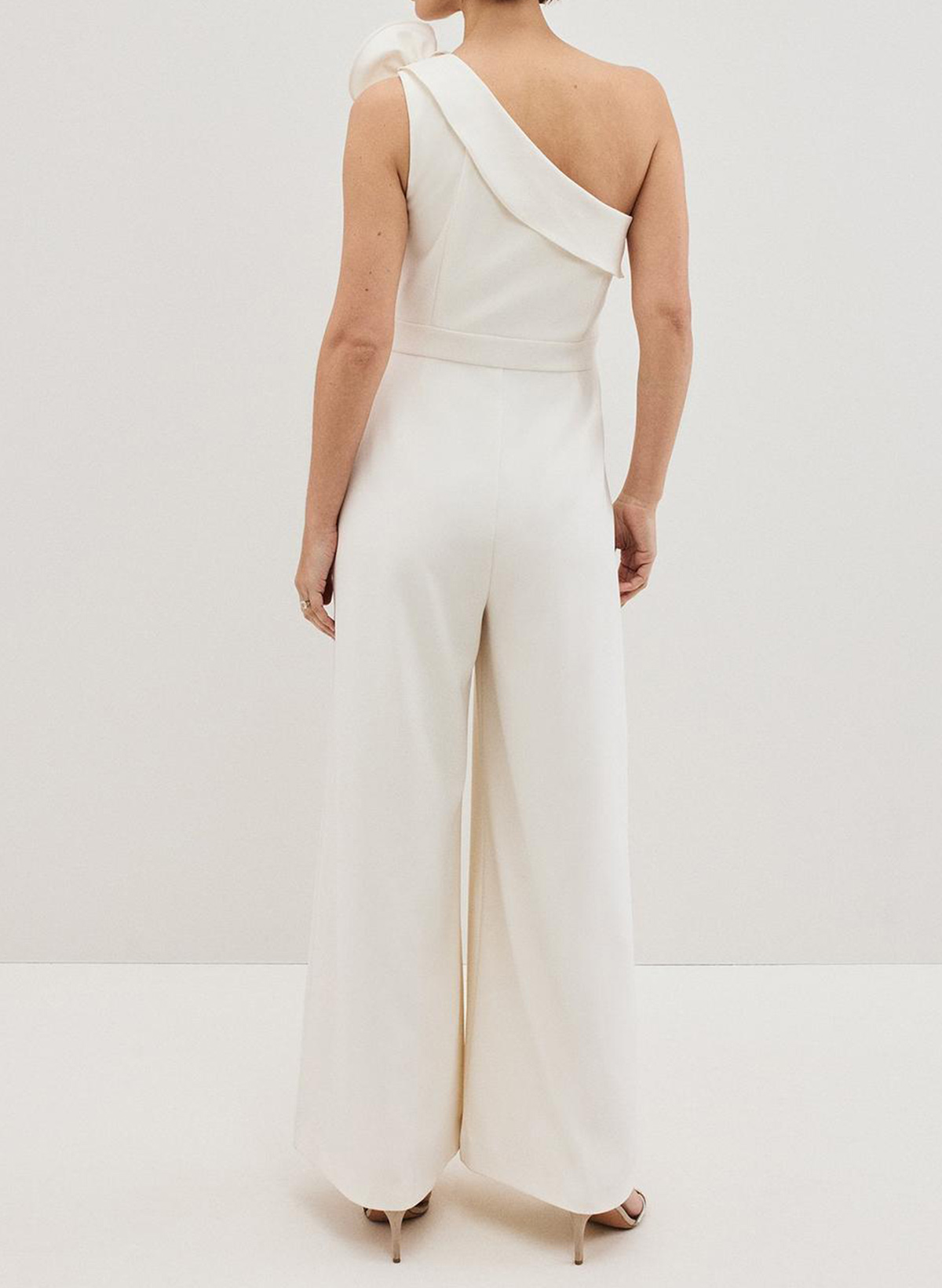 Jumpsuit/Pantsuit One-Shoulder Sleeveless Floor-Length Elastic Satin Wedding Dresses With Flower(s)