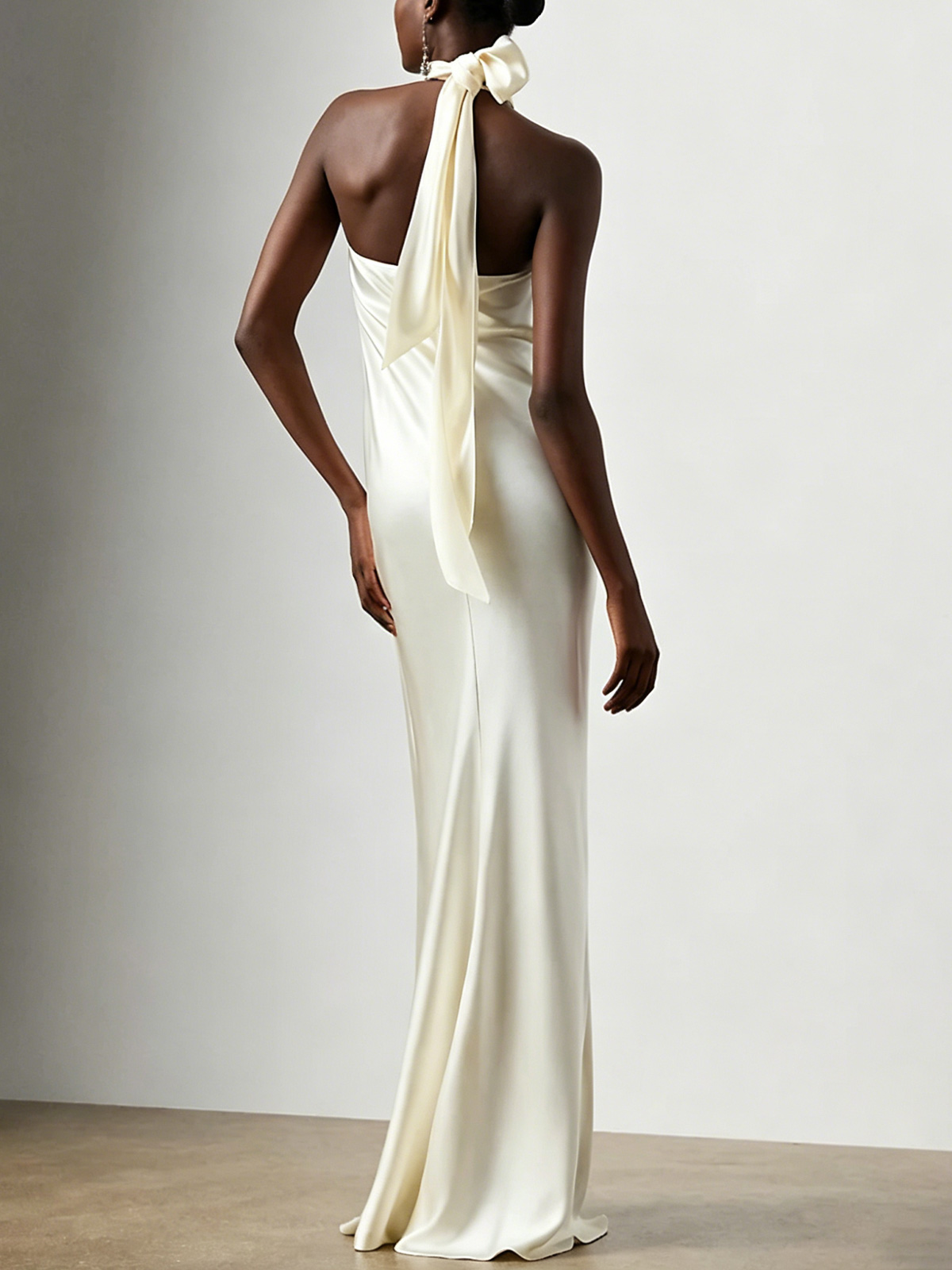 Sheath/Column Halter Sleeveless Floor-Length Bride Wedding Dress