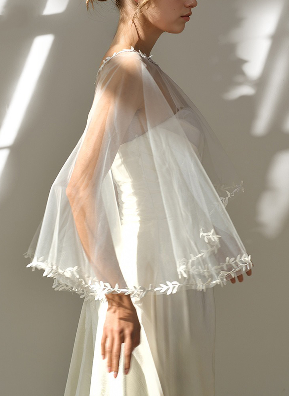 Pullover Tulle Shawl With Lace
