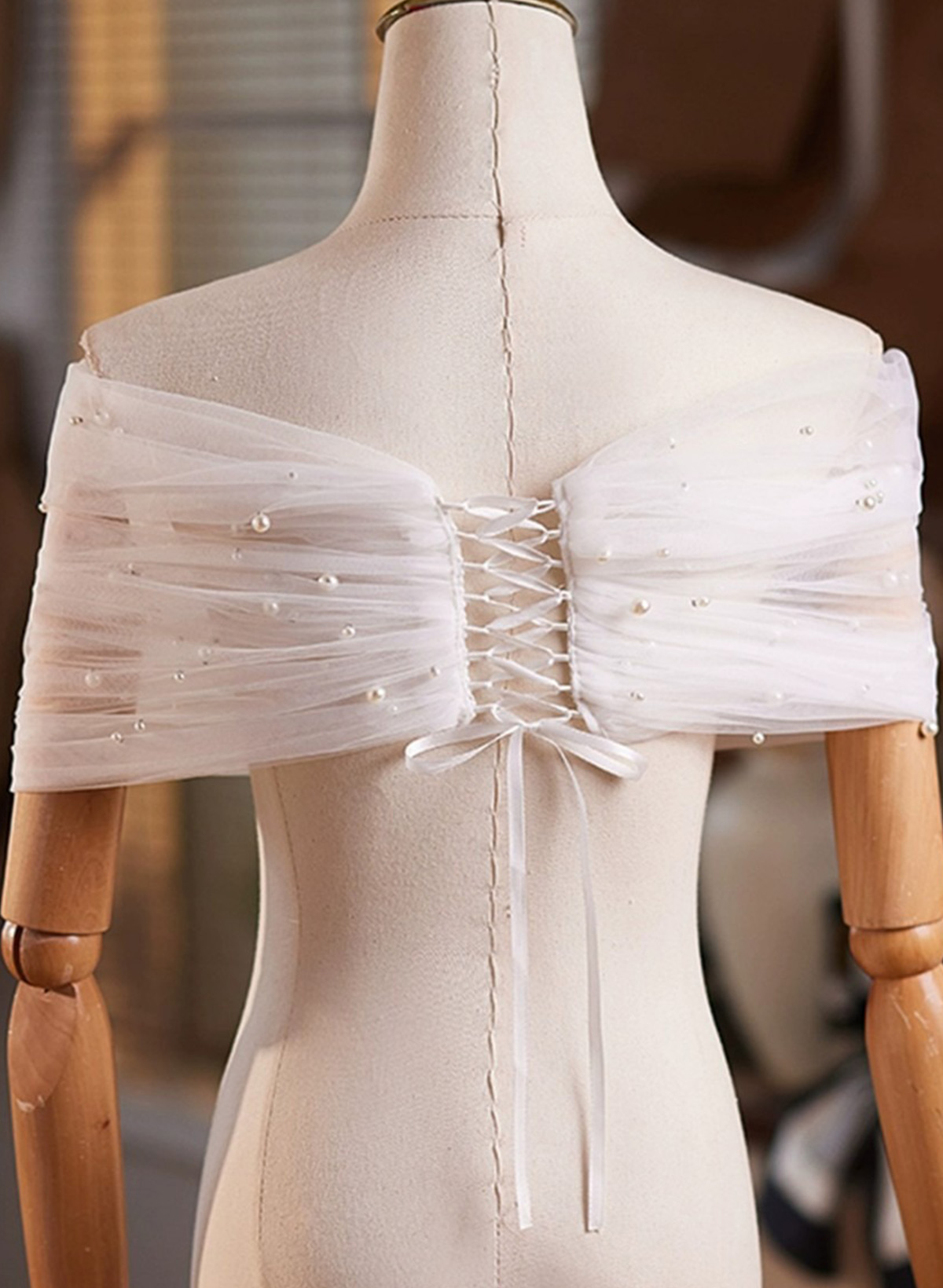 Clasp Tulle Shawl With Beading