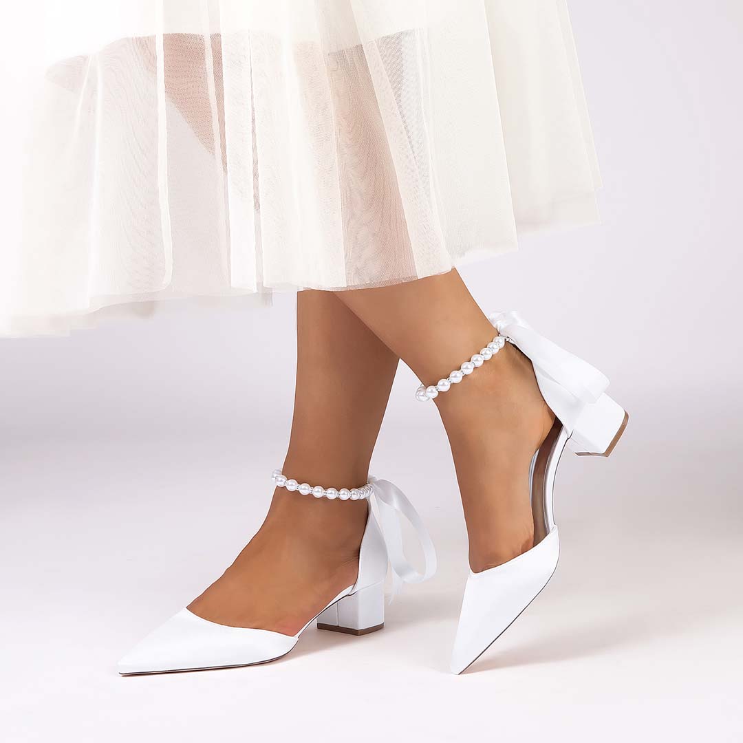 Low Heel Silk Like Satin Point Toe Wedding Shoes With Imitation Pearl