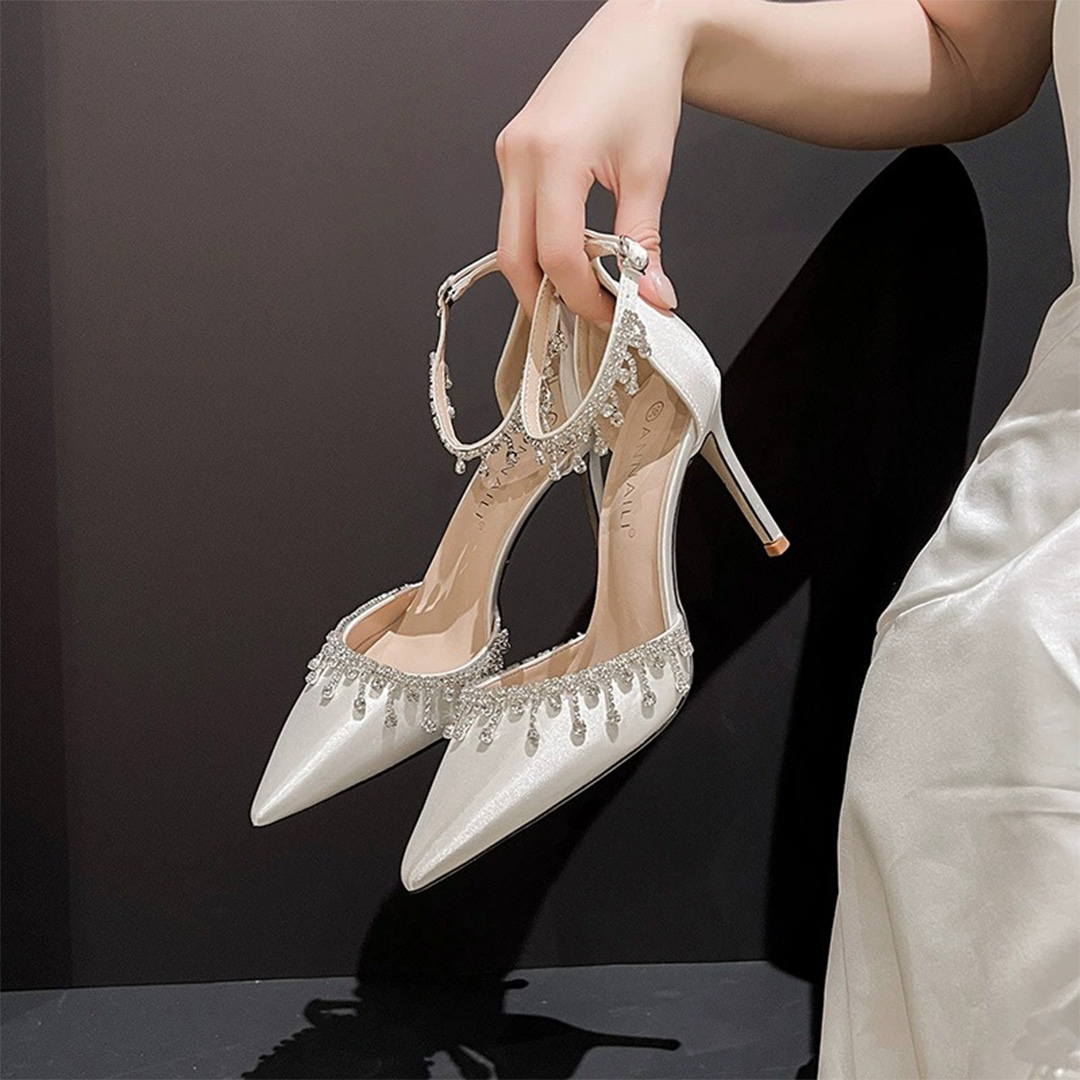 High Heel Satin Point Toe Wedding Shoes With Rhinestone