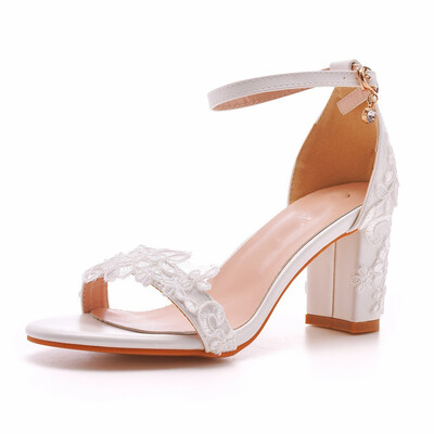 Chunky Heel PU Leather Open Toe Wedding Shoes With Lace