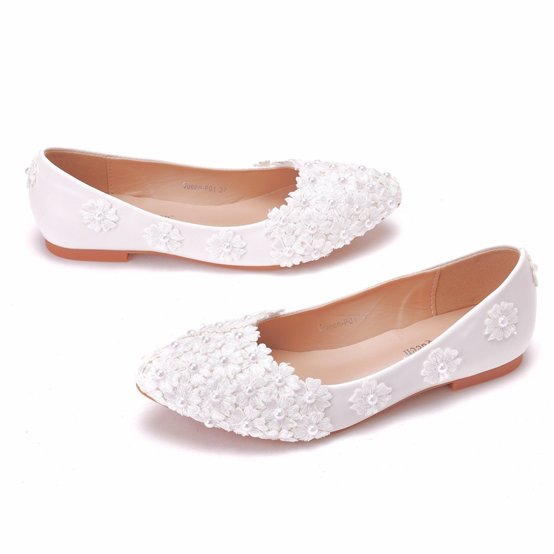 Flat Heel PU Leather Point Toe Wedding Shoes With Flower