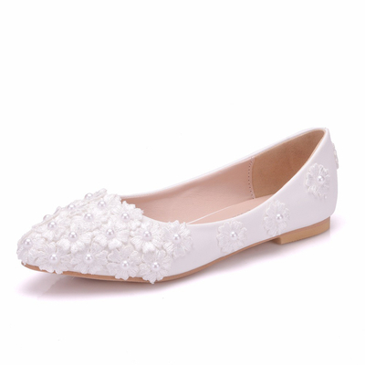 Flat Heel PU Leather Point Toe Wedding Shoes With Flower