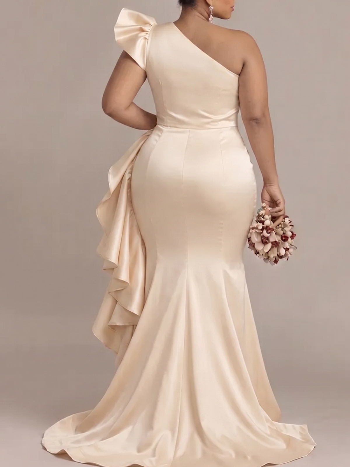 Trumpet/Mermaid Off-The-Shoulder Sleeveless Sweep Train Satin Evening Dresses With Bow(s)