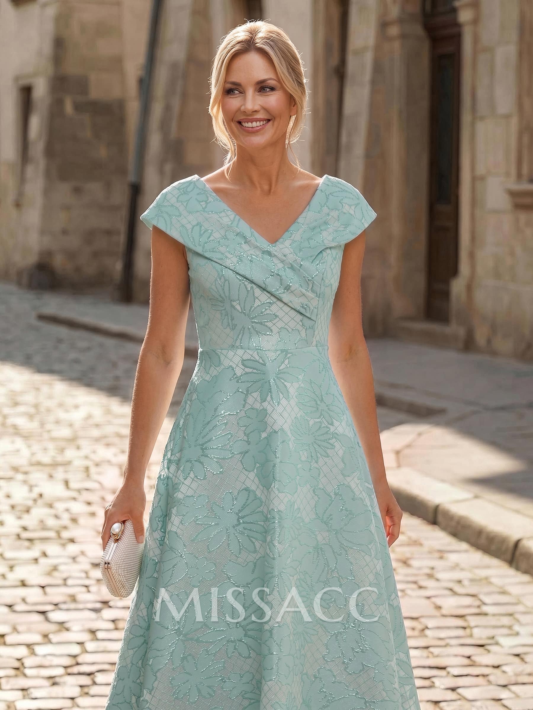 Elegant A-Line V-Neck Floor-Length Jacquard Mother Of The Bride Dresses
