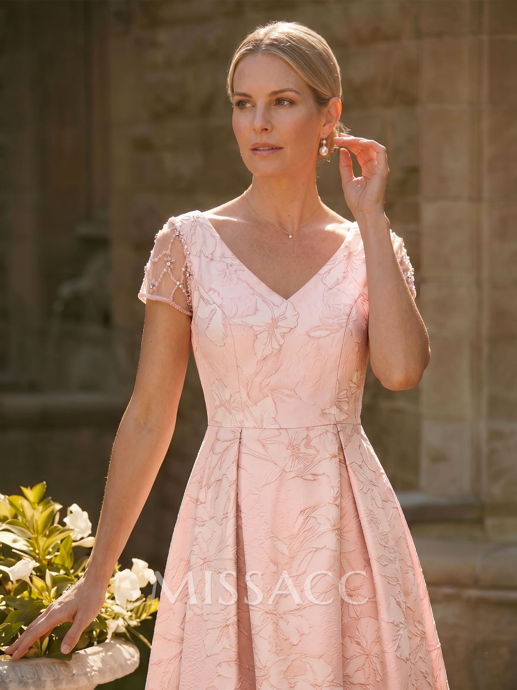 A-Line V-Neck Short Sleeves Floor-Length Jacquard Mother Of The Bride Dresses With Beading/Rhinestone