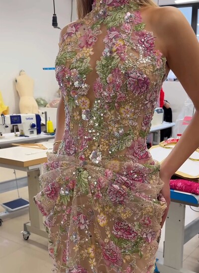 Sheath/Column Halter Sleeveless Floor-Length Chiffon/Lace/Sequined Evening Dresses
