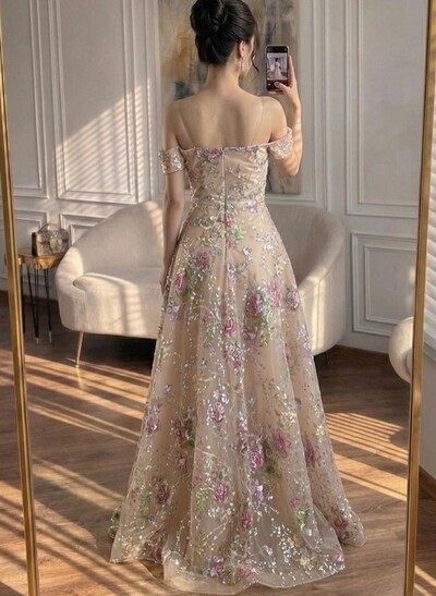 A-Line Off-The-Shoulder Sleeveless Sweep Train Lace/Tulle/Sequined Evening Dresses