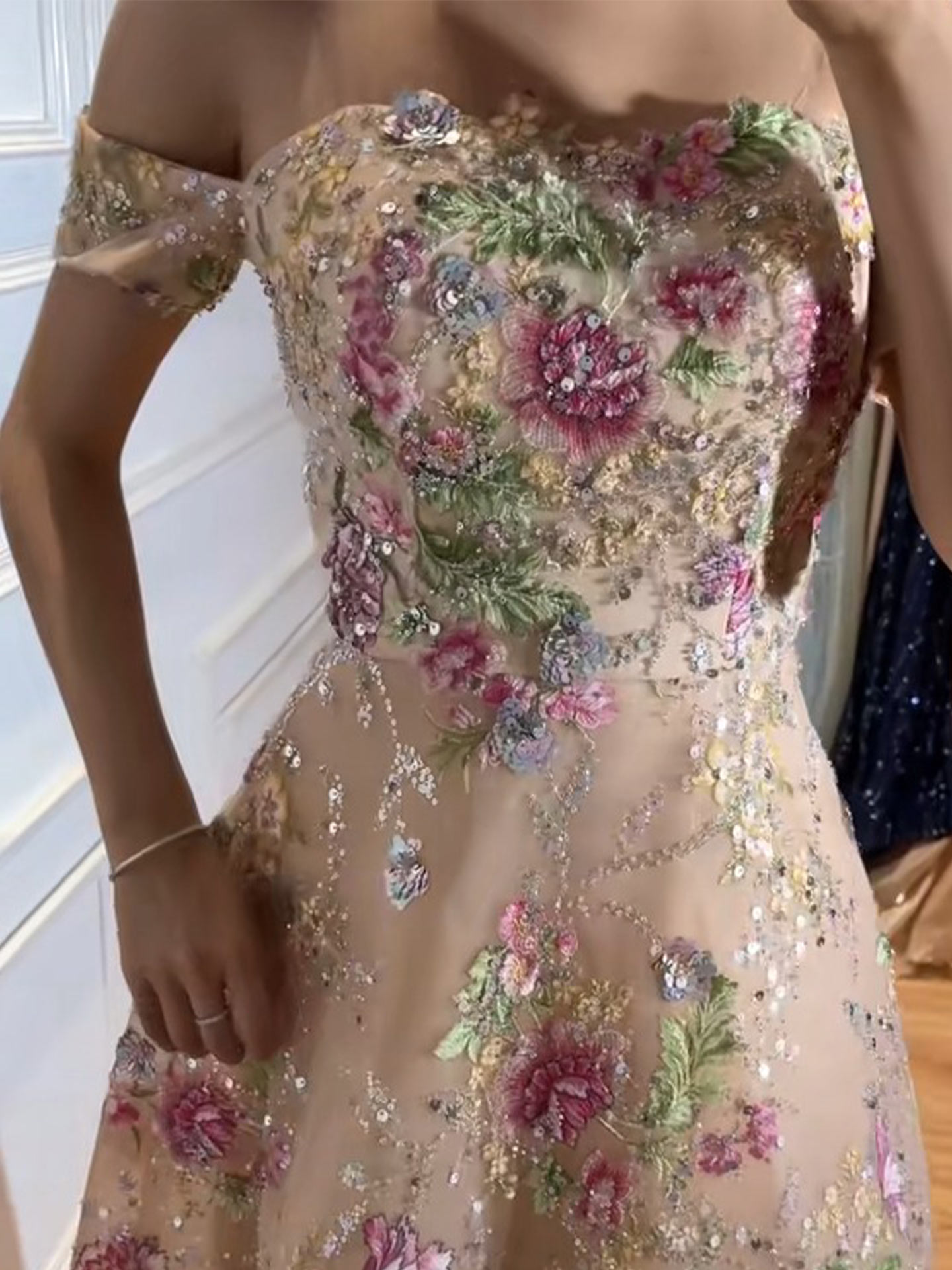 A-Line Off-The-Shoulder Sleeveless Sweep Train Lace/Tulle/Sequined Evening Dresses