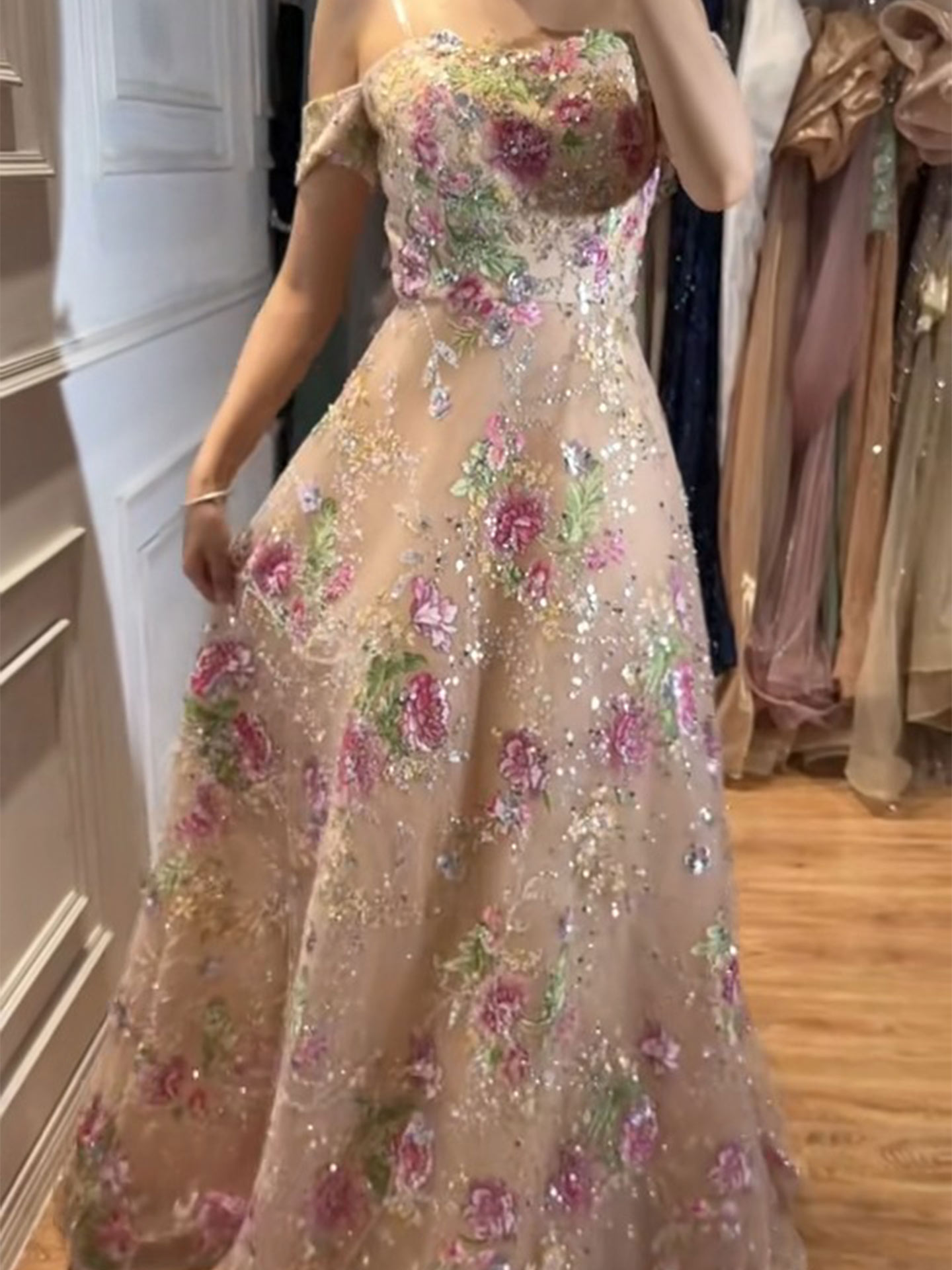 A-Line Off-The-Shoulder Sleeveless Sweep Train Lace/Tulle/Sequined Evening Dresses