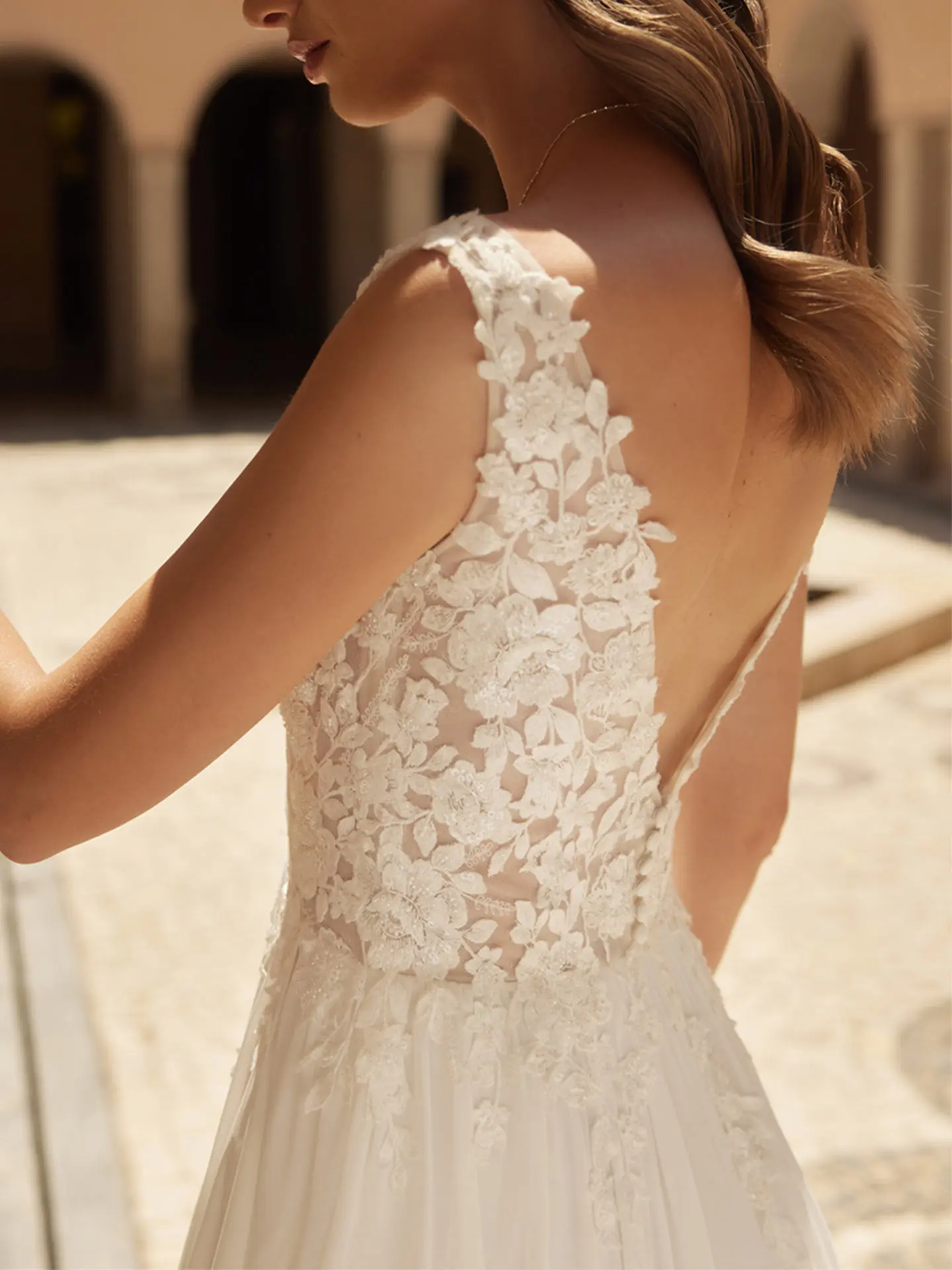 chiffon and tulle wedding dress A-Line V-Neck Sleeveless Cathedral Chiffon/Tulle Dresses With Appliques Lace Primary color:Black African Dresses Khosi Nkosi Plunging V-neck Dress Ball gown shoulder tulle design