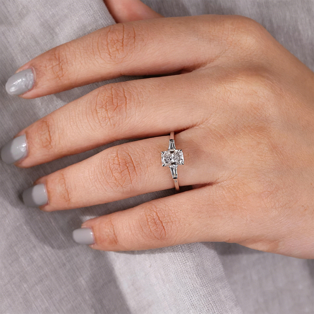 1.418CT 5*7mm Radiant Cut Moissanite Engagement Rings In Sterling Silver
