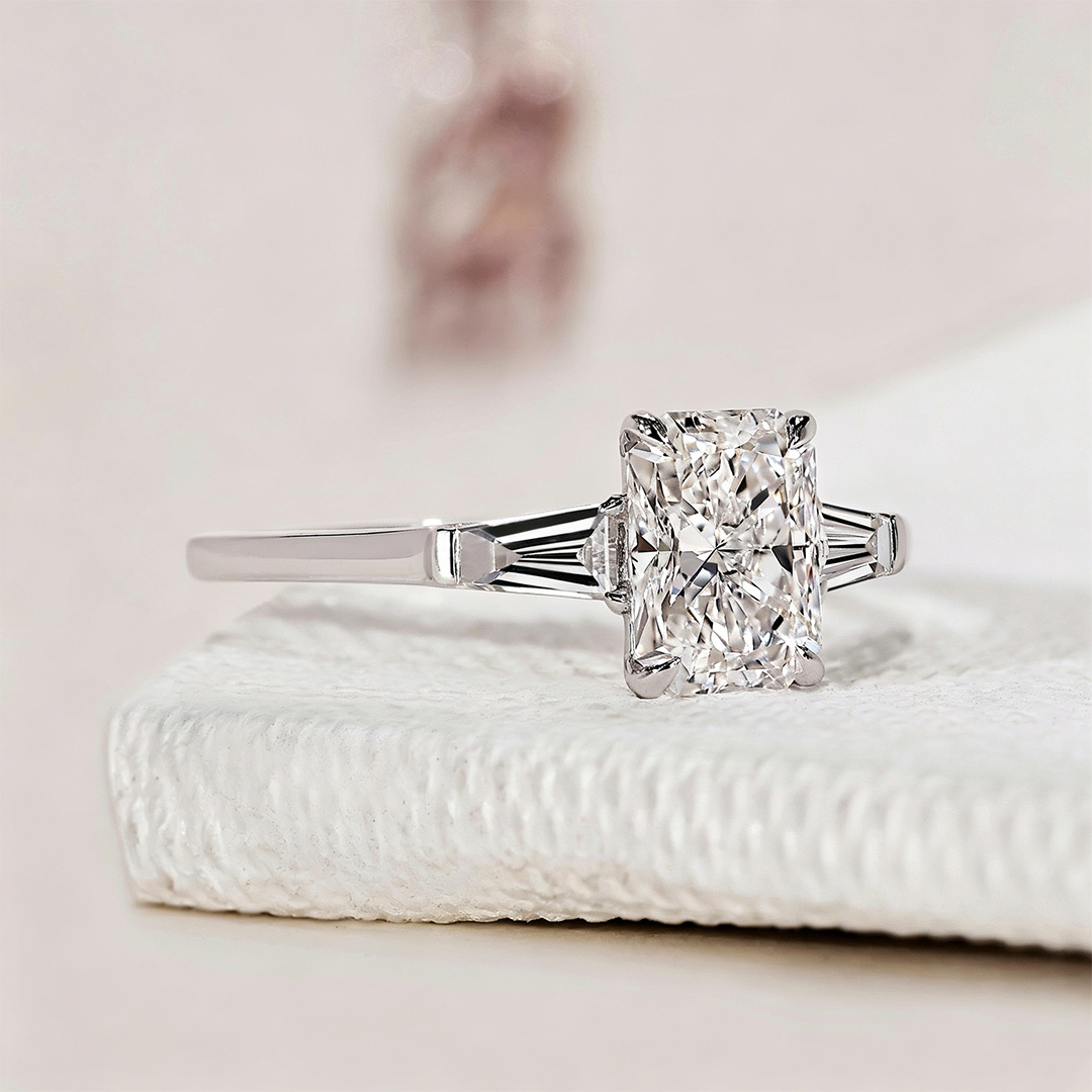 1.418CT 5*7mm Radiant Cut Moissanite Engagement Rings In Sterling Silver