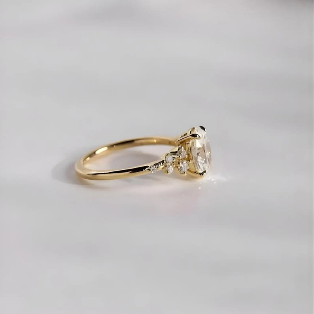 2.14CT 7*9mm Oval Cut Moissanite Engagement Rings In Sterling Silver