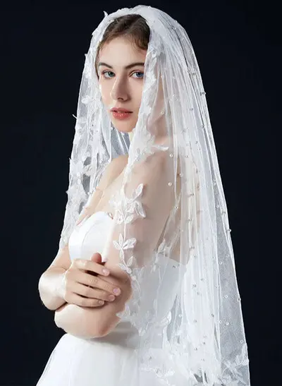 Two-Tier Tulle Elbow-Length Bridal Veil with Leaf Lace Appliqué Edge