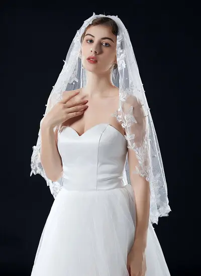 Two-Tier Tulle Elbow-Length Bridal Veil with Leaf Lace Appliqué Edge