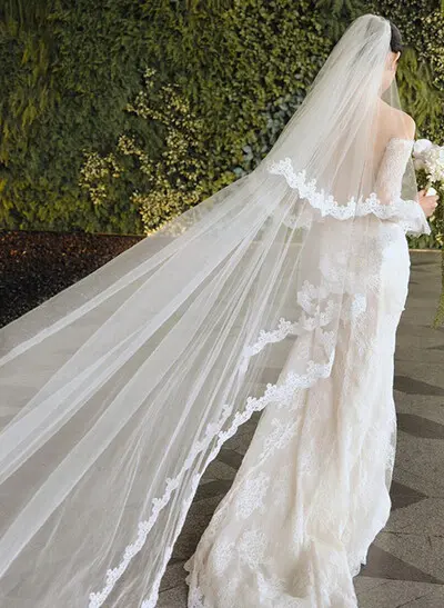 Lace Applique Edge Lace Two-Tier Tulle Cathedral Bridal Veils