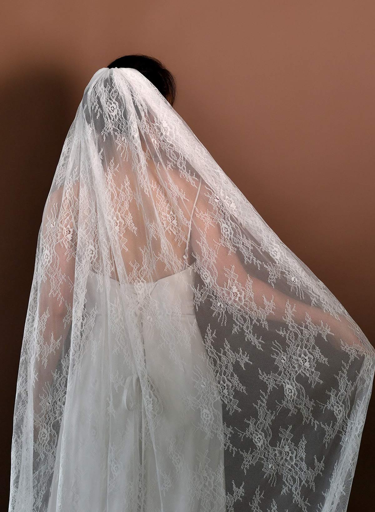 Cut Edge Lace One-Tier Cathedral Bridal Veils