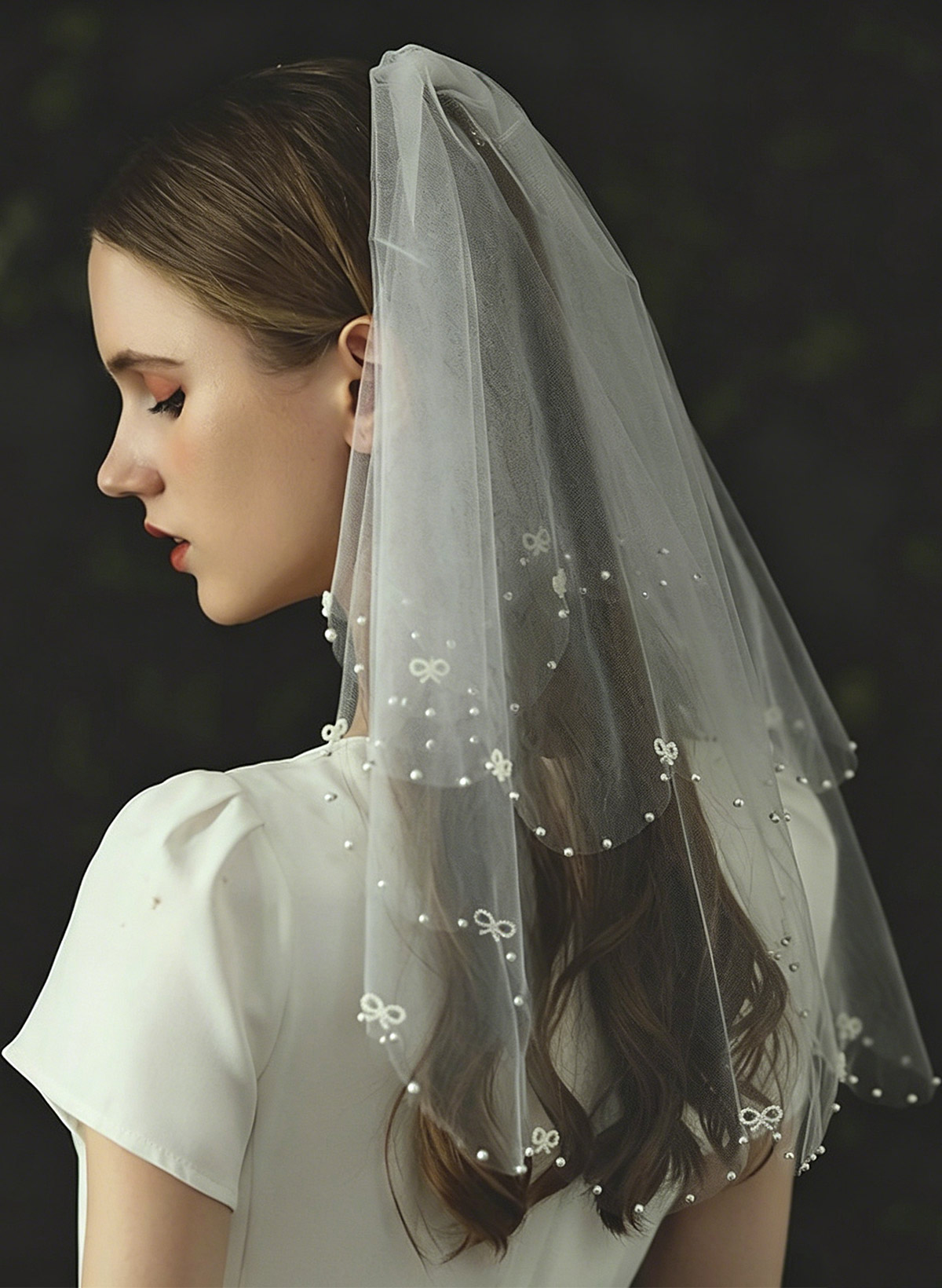 Cut Edge Pearl/Bowknot Two-Tier Tulle Elbow Bridal Veils