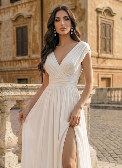 A-Line V-Neck Sleeveless Floor-Length Chiffon Bride Wedding Dress With Split Front/Pleated