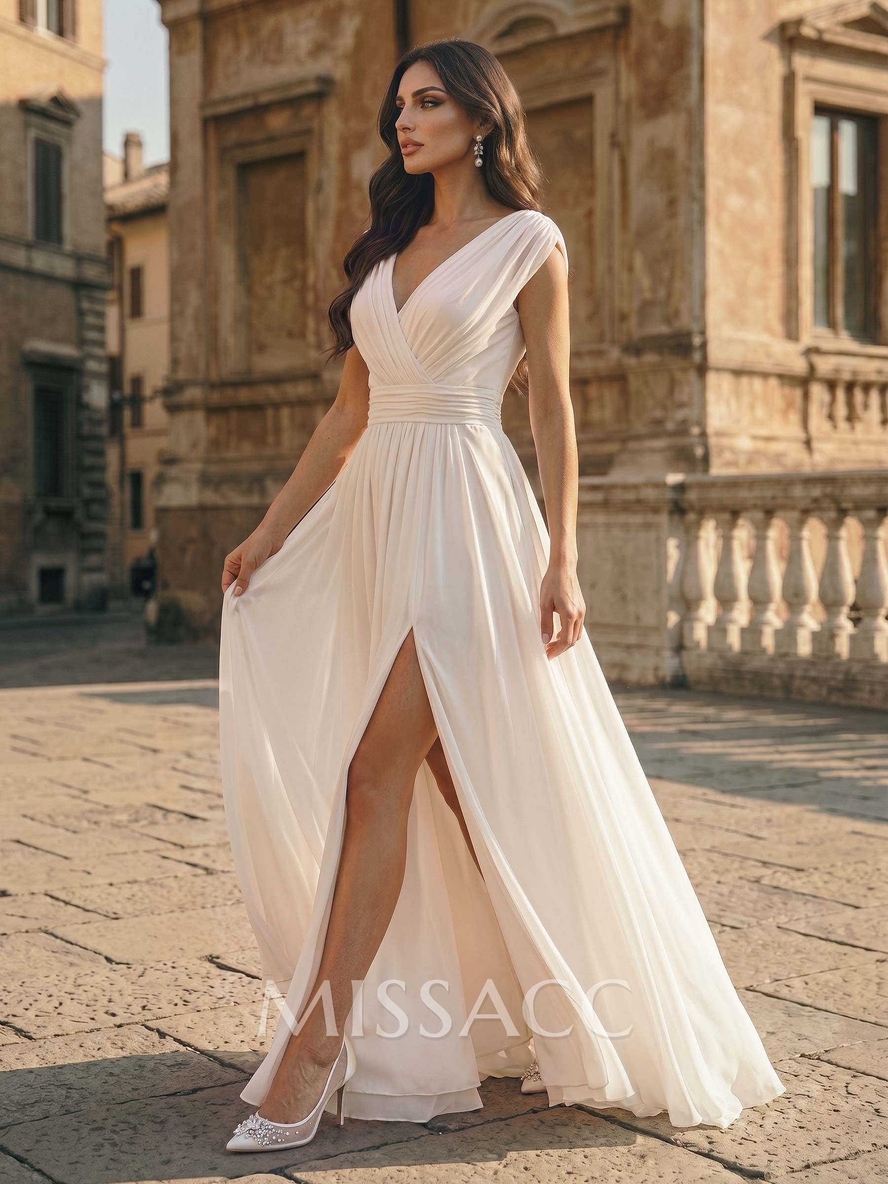 A-Line V-Neck Sleeveless Floor-Length Chiffon Bride Wedding Dress With Split Front/Pleated