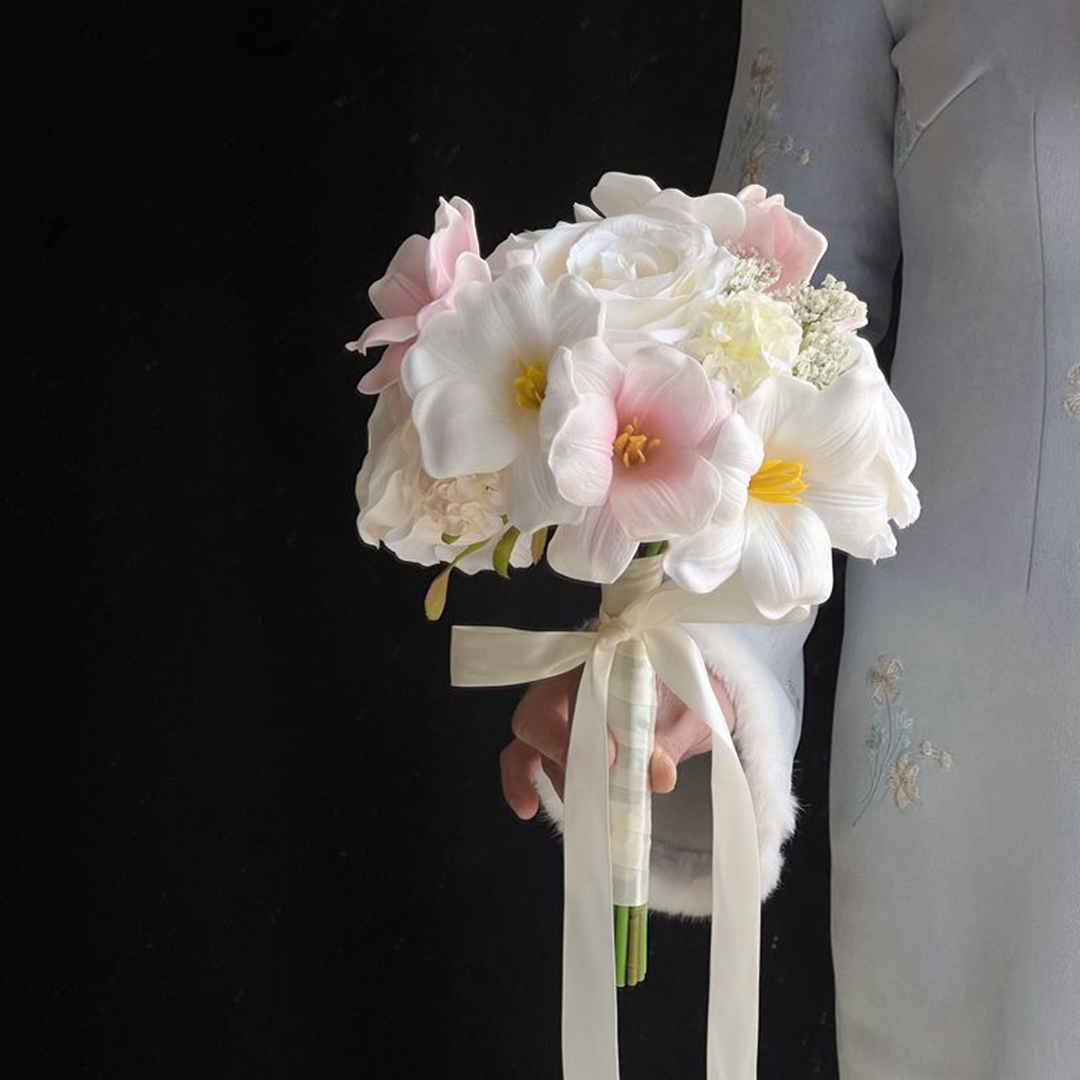 Artificial Wedding Flowers Free-Form Tulip Bridesmaid Bouquets