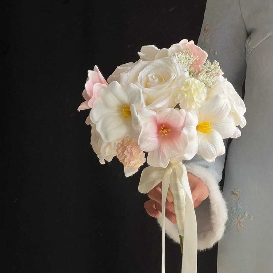 Artificial Wedding Flowers Free-Form Tulip Bridesmaid Bouquets