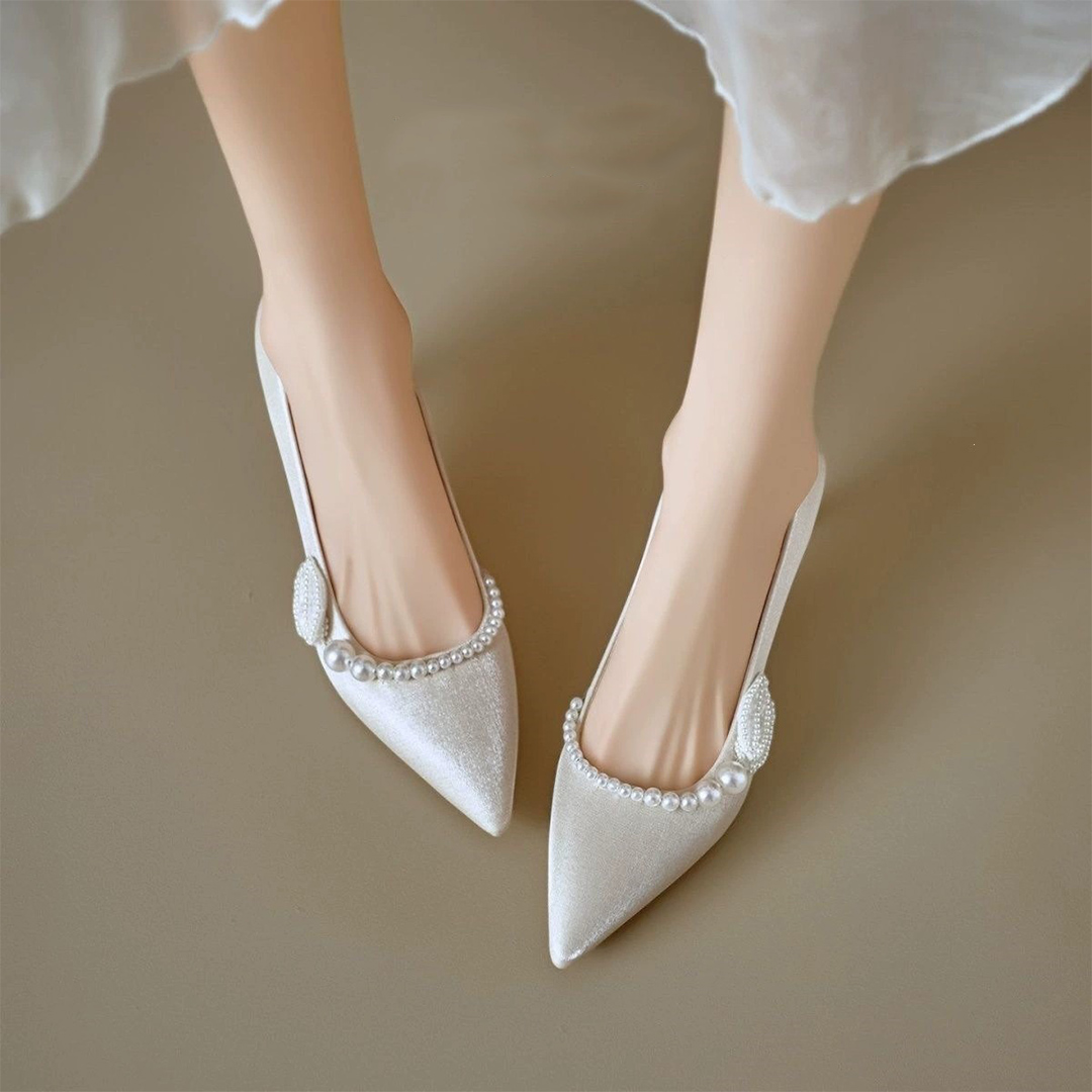 Kitten Heel Satin Point Toe Wedding Shoes With Imitation Pearl