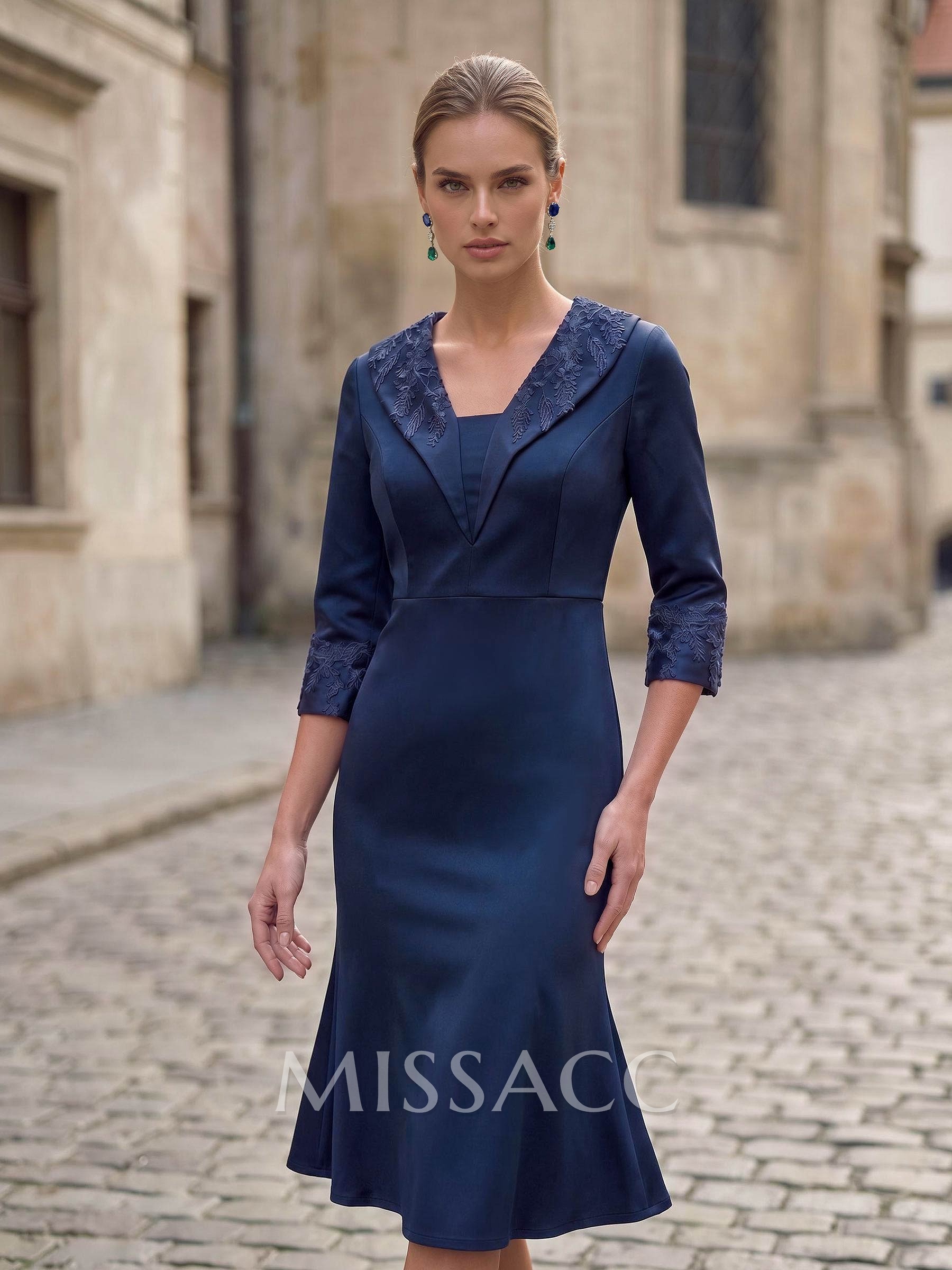 A-Line V-Neck 3/4 Sleeves Knee-Length Crepe Satin Cocktail Dresses With Appliques Lace