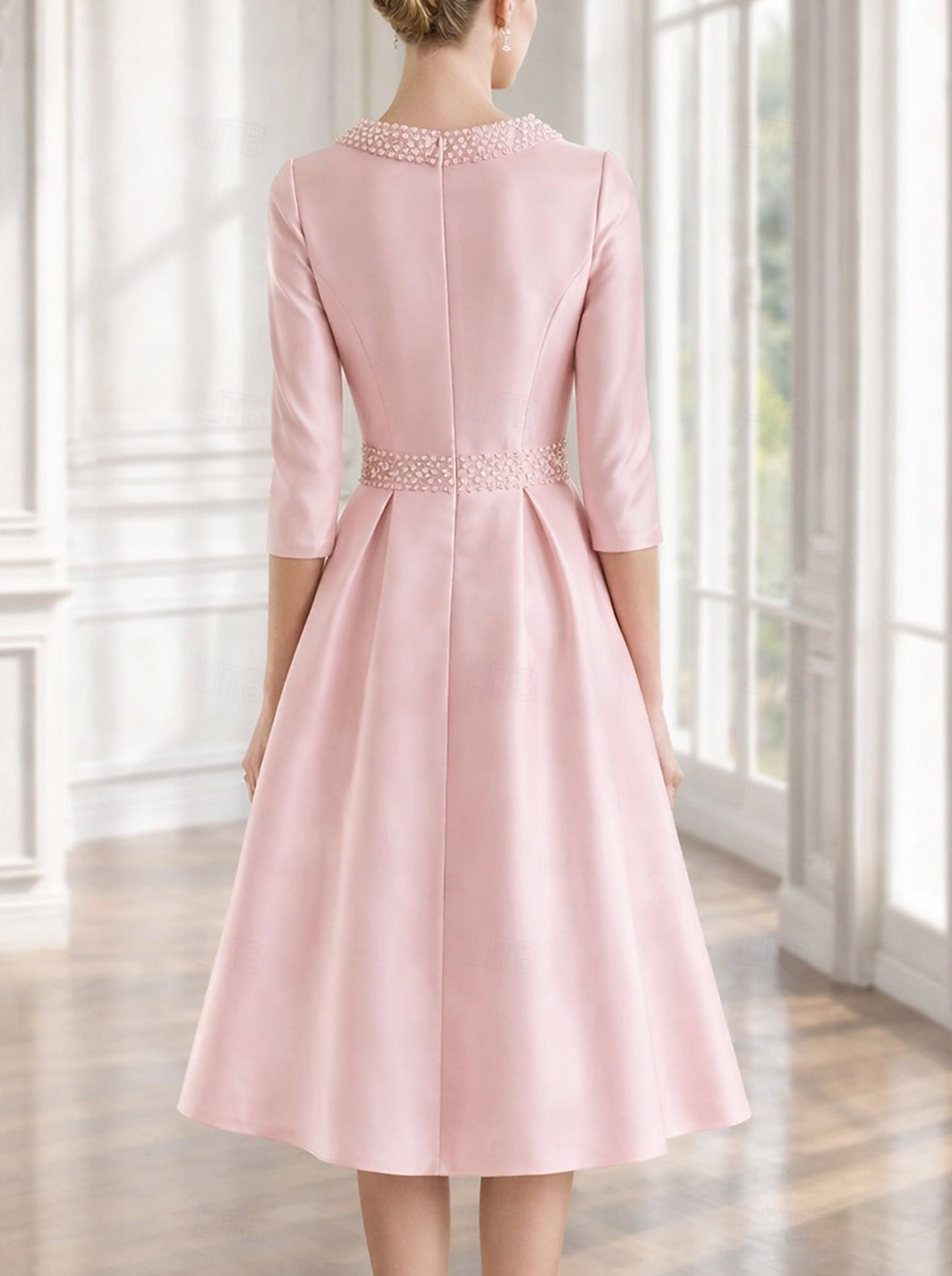 A-Line Scoop Neck 3/4 Sleeves Knee-Length Satin Evening Dresses With Beading